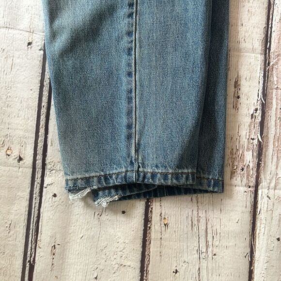 Signature by Levi Strauss & Co.  Men's 550 Relaxed Taper Jeans - Picture 13 of 16